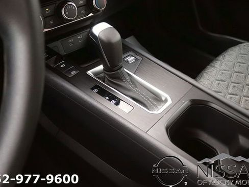 Certified 2025 Nissan Kicks SV FWD image 17