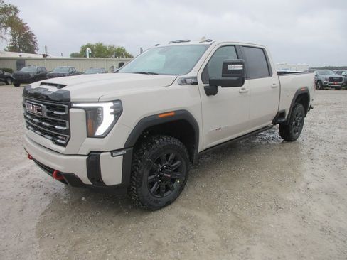 New 2026 GMC Sierra 2500 AT4 w/ AT4 Premium Plus Package image 10