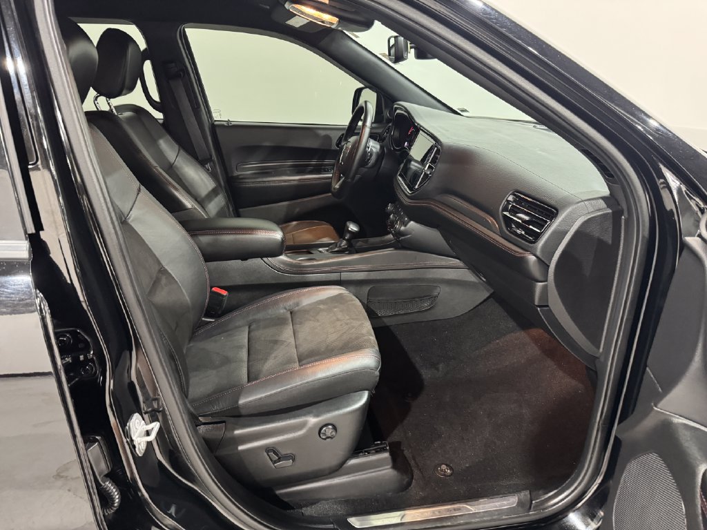 Used 2022 Dodge Durango R/T w/ Blacktop Package AWD/4WD image 22