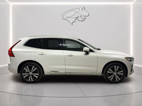 Used 2022 Volvo XC60 B5 Inscription w/ Advanced Package AWD/4WD image 6