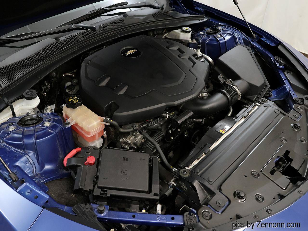 Used 2020 Chevrolet Camaro LT w/ RS Package RWD image 32
