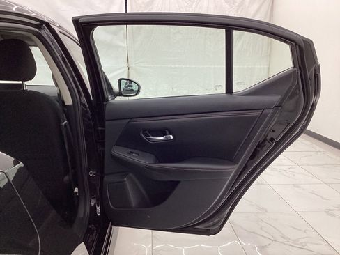 Used 2025 Nissan Sentra SR image 25