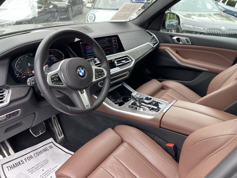Used 2022 BMW X5 xDrive40i w/ M Sport Package AWD/4WD image 12