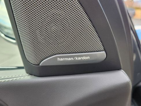 New 2026 BMW X7 M60i image 19