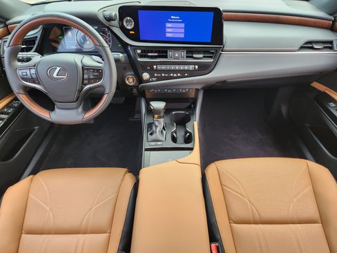 Used 2024 Lexus ES 300h Ultra Luxury w/ Accessory Package (Z2) FWD image 35
