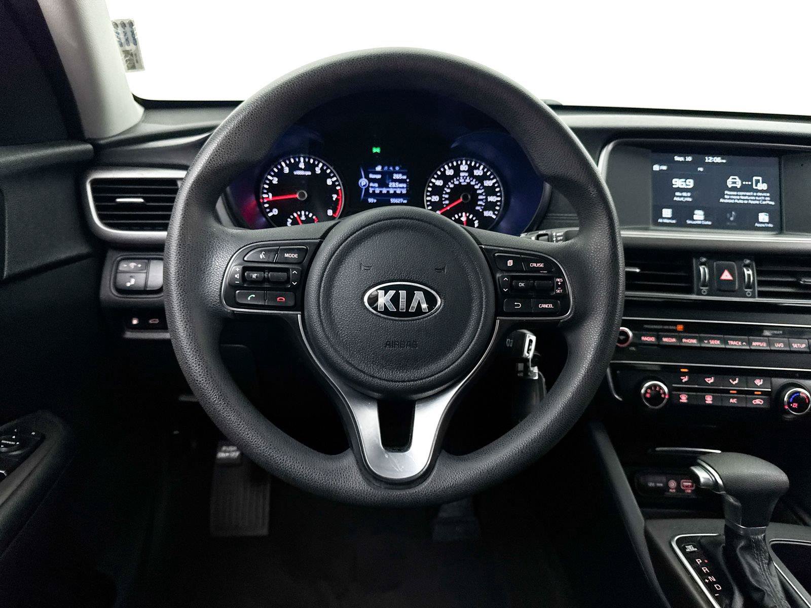 Used 2018 Kia Optima LX FWD image 3