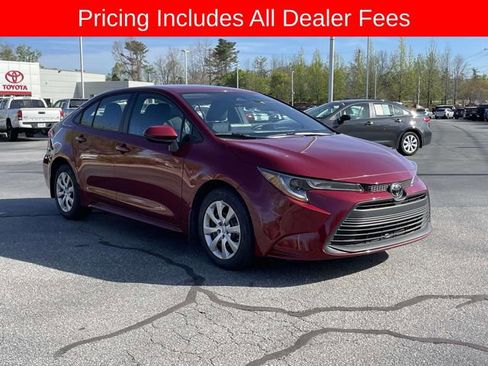 Used 2025 Toyota Corolla LE FWD image 7
