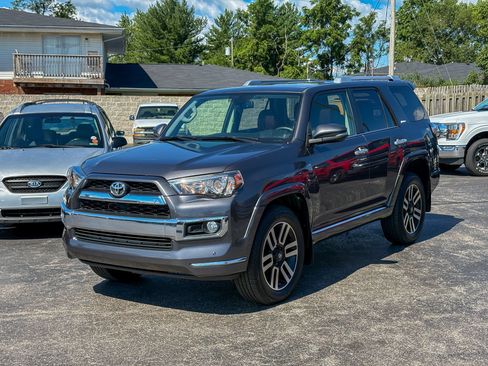 Used 2018 Toyota 4Runner Limited AWD/4WD image 5