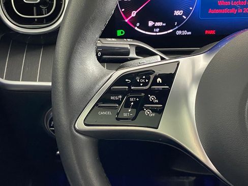 Used 2025 Mercedes-Benz C 300 4MATIC Sedan image 17