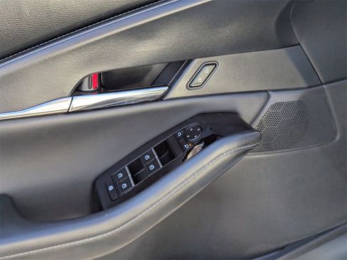 Used 2025 MAZDA CX-30 AWD 2.5 S w/ Preferred Package image 16