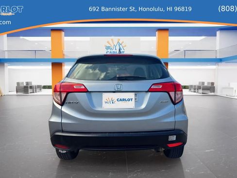 Used 2018 Honda HR-V LX image 6
