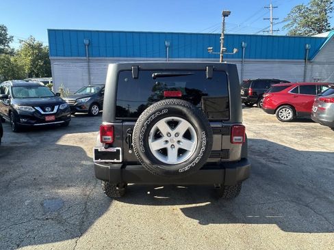 Used 2017 Jeep Wrangler Unlimited Sport w/ Quick Order Package 24S AWD/4WD image 11