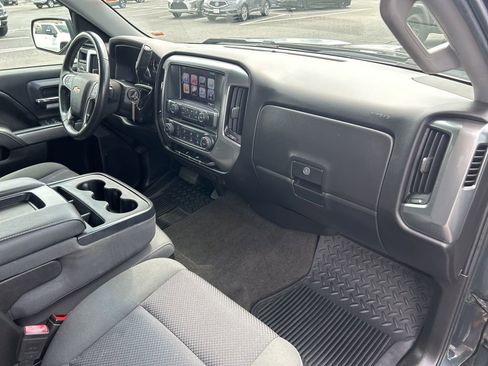 Used 2017 Chevrolet Silverado 1500 LT image 41