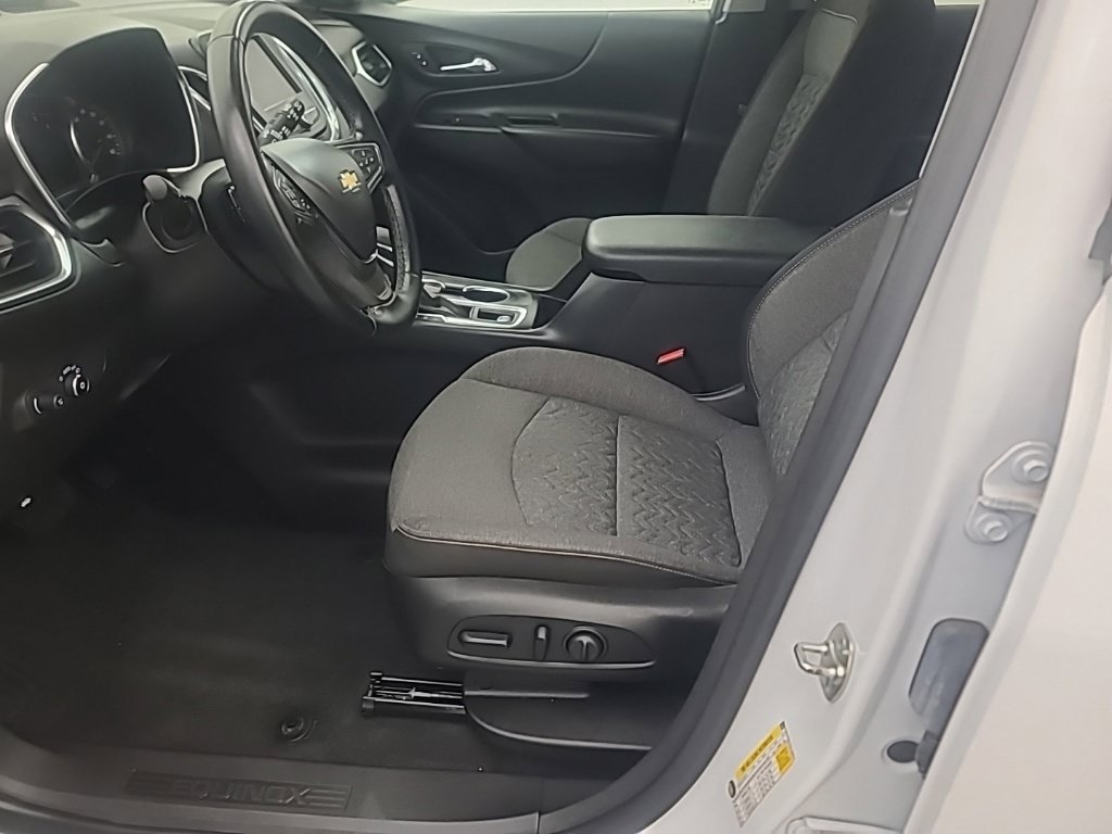 Used 2024 Chevrolet Equinox LT AWD/4WD image 23