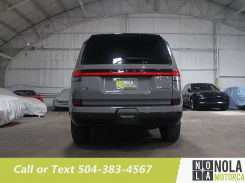 Used 2024 Lexus GX 550 w/ Accessory Package (2T) AWD/4WD image 15