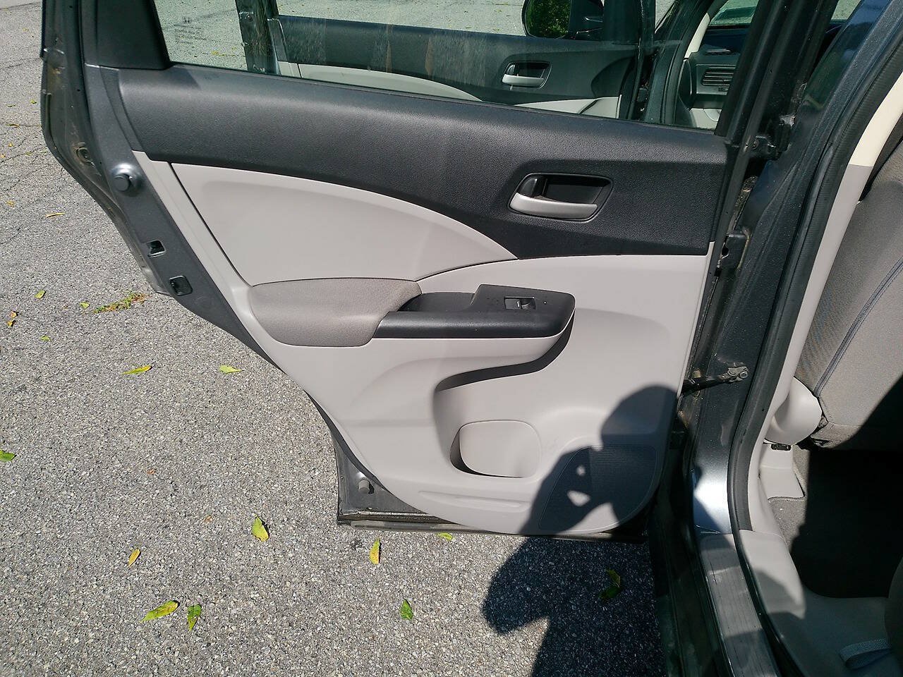 Used 2013 Honda CR-V LX image 25