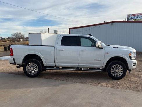 Used 2023 RAM 2500 Limited image 10