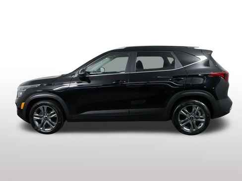 Used 2023 Kia Seltos S w/ Navigation Package FWD image 7