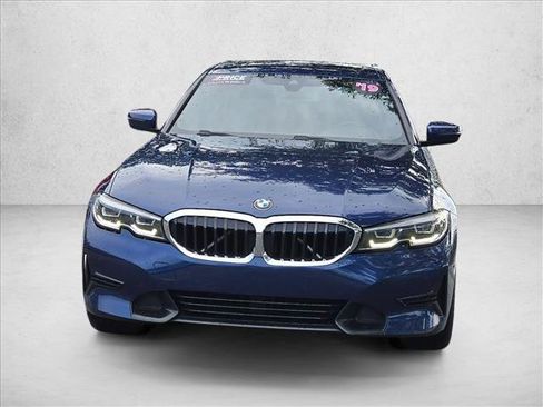 Used 2019 BMW 330i xDrive Sedan AWD/4WD image 2