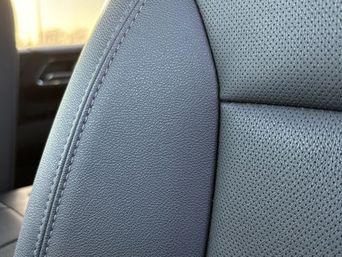 Used 2023 Chevrolet Silverado 1500 LTZ image 28