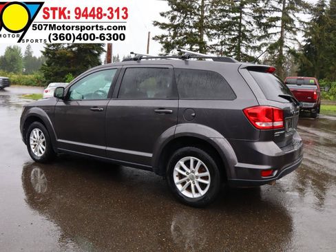 Used 2014 Dodge Journey SXT w/ Flexible Seating Group AWD/4WD image 6