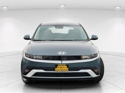 New 2026 Hyundai Ioniq 5 SEL image 3