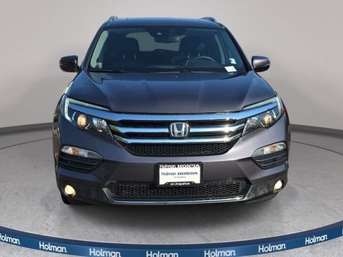 Used 2018 Honda Pilot Touring image 3