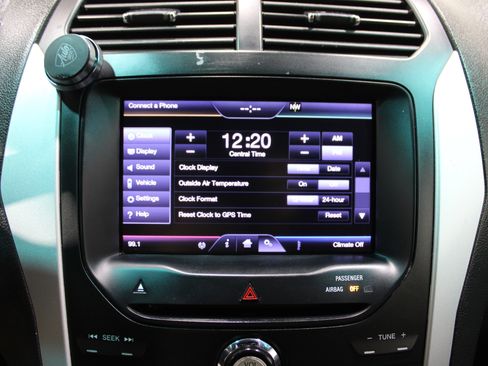 Used 2013 Ford Explorer XLT image 15