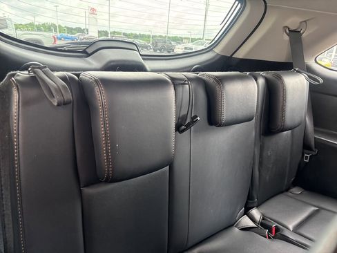 Used 2016 Toyota Highlander Limited FWD image 29