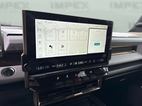 Used 2025 GMC Hummer EV 2X AWD/4WD image 12