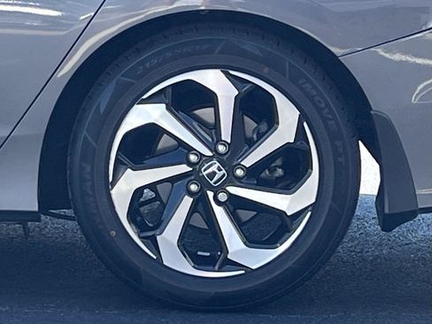 Used 2017 Honda Accord EX-L image 31