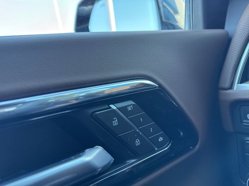 New 2026 Chevrolet Suburban High Country AWD/4WD image 40