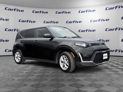 Used 2023 Kia Soul LX w/ Option Group 015 image 8