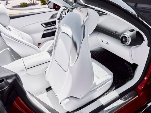 Used 2026 Mercedes-Benz Maybach SL 680 image 45