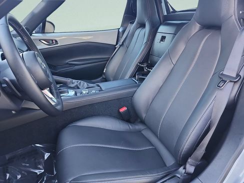 Used 2025 MAZDA MX-5 Miata RF Grand Touring RWD image 21