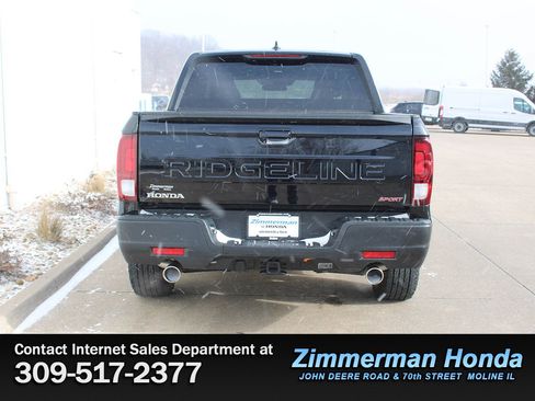 Certified 2024 Honda Ridgeline Sport image 5
