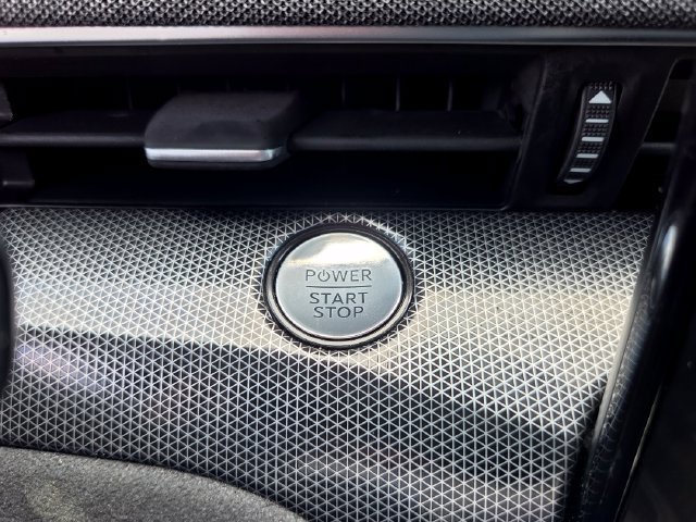 Used 2025 Ford Mustang Mach-E GT AWD/4WD image 35
