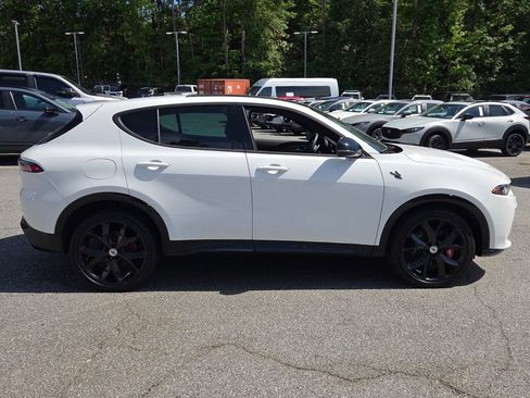 Used 2025 Dodge Hornet R/T w/ R/T Plus Package AWD/4WD image 13