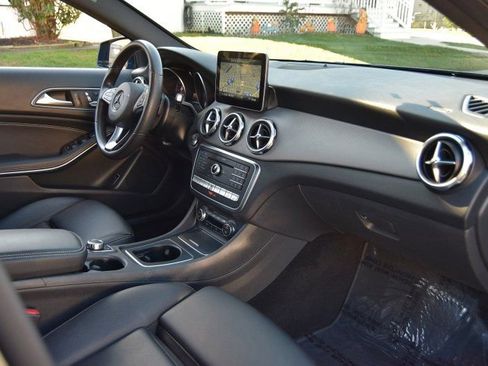 Used 2020 Mercedes-Benz GLA 250 4MATIC image 19