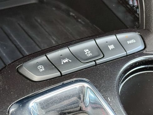 Used 2023 Chevrolet TrailBlazer RS w/ Sun and Liftgate Package AWD/4WD image 23