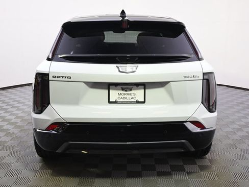 New 2026 Cadillac Optiq Sport 2 w/ LPO, Floor Liner Package AWD/4WD image 5