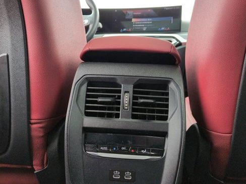 Used 2023 BMW i4 eDrive40 w/ Premium Package image 18