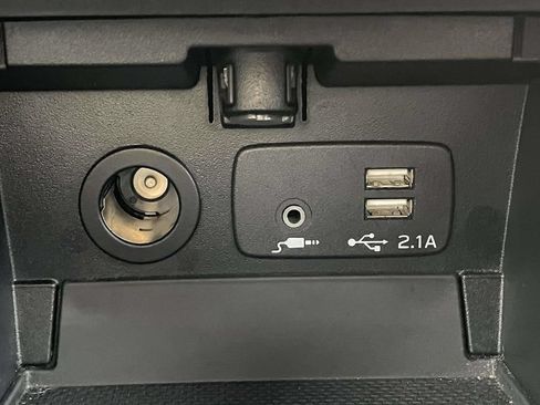 Used 2019 Subaru Outback 2.5i Touring AWD/4WD image 21