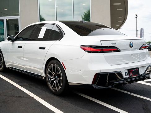 Used 2023 BMW 740i RWD image 20