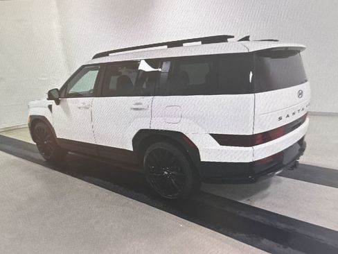 Used 2025 Hyundai Santa Fe Calligraphy image 3