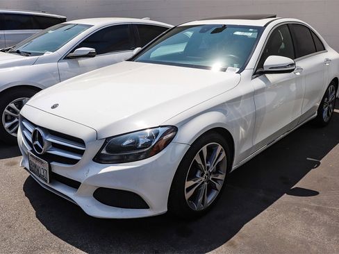 Used 2018 Mercedes-Benz C 300 Sedan image 4