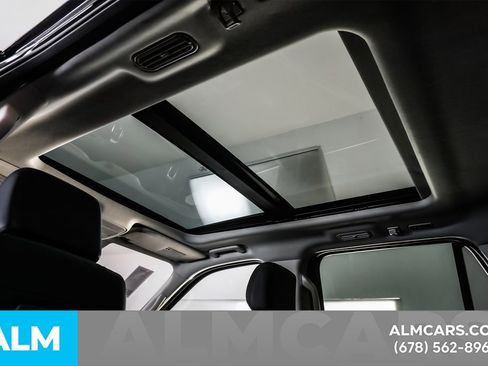 Used 2025 Ford Expedition Max Platinum AWD/4WD image 25