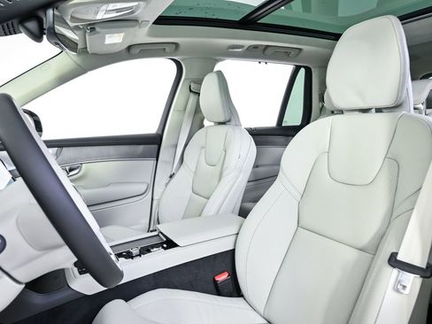 New 2026 Volvo XC90 B6 Ultra w/ Lounge Package AWD/4WD image 5