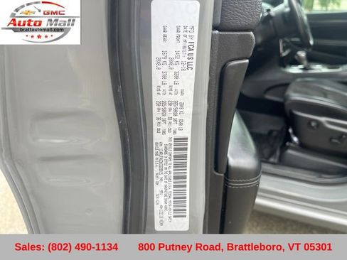 Used 2019 Jeep Grand Cherokee Altitude AWD/4WD image 31