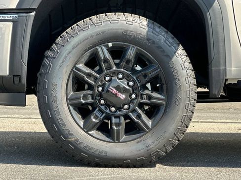 New 2026 GMC Sierra 2500 AT4 w/ AT4 Premium Plus Package AWD/4WD image 25
